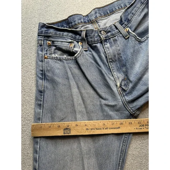 Levis 516 Jeans Mens 33x34 (31x31) Light Wash Blue Denim Straight Leg Zipper Fly - Picture 5 of 16